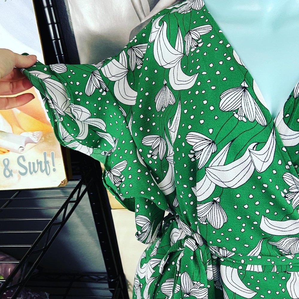 💚 MAX STUDIO KELLY GREEN FLORAL RUFFLE TRUE WRAP RUFFLE DRESS XL Dress - Picture 9 of 10